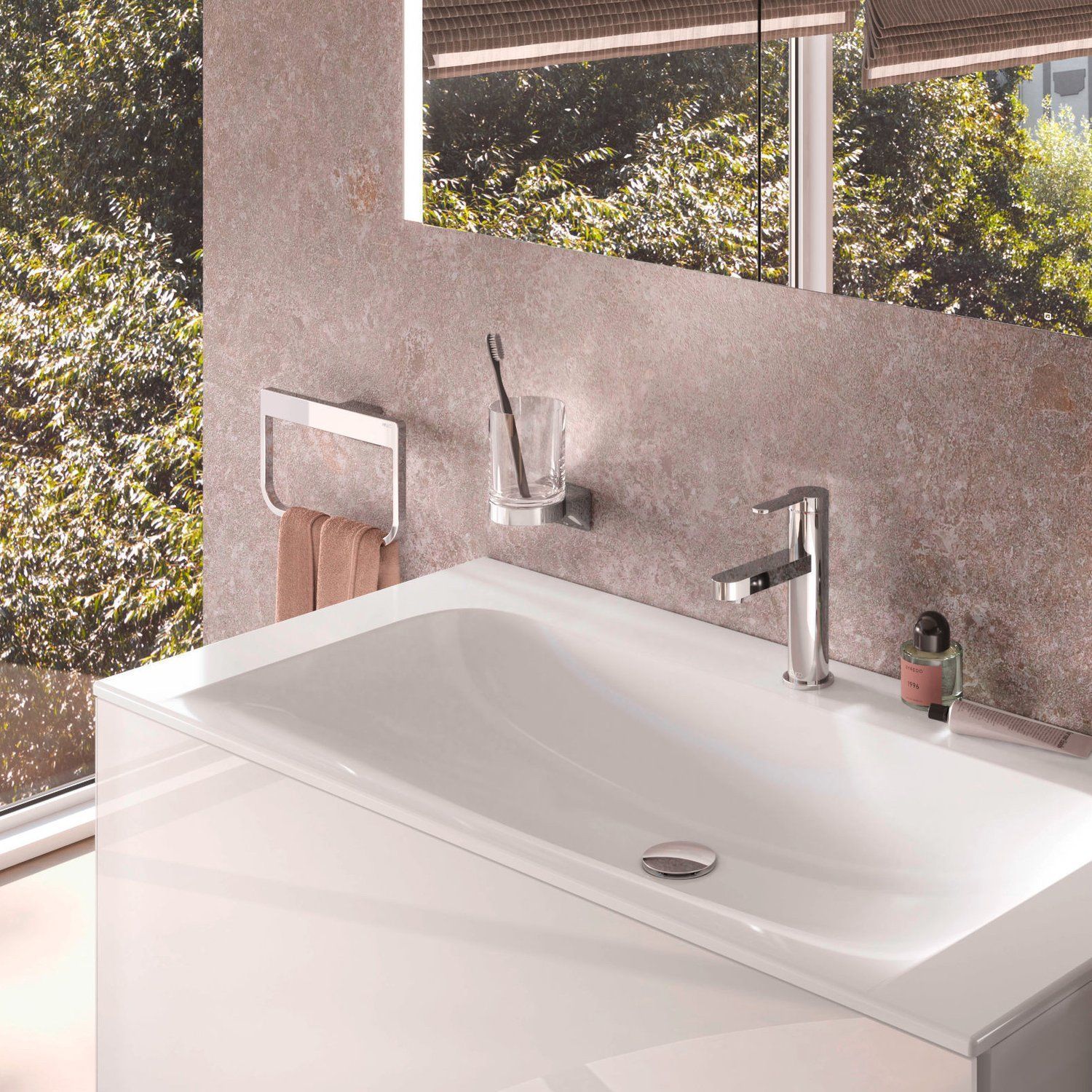 Держатель стакана с хрустальным стаканом KEUCO AVENO 14650 019000 с клеевым комплектом, цвет Хром