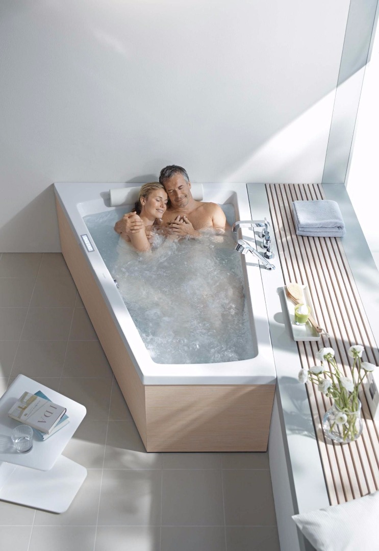 Акриловая ванна Duravit Paiova 700216000000000 1800 х 1400 c наклоном для спины слева, встраиваемая, угловая, белая