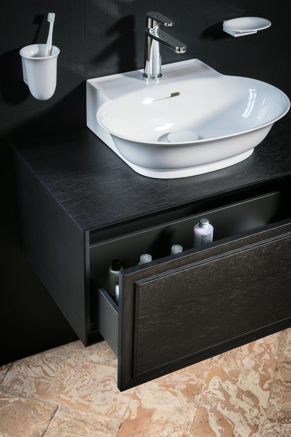 Раковина подвесная  Laufen   New Classic  8.1585.2.757.109.1  50 см, SaphirKeramik, белая матовая, без отверстия под смеситель