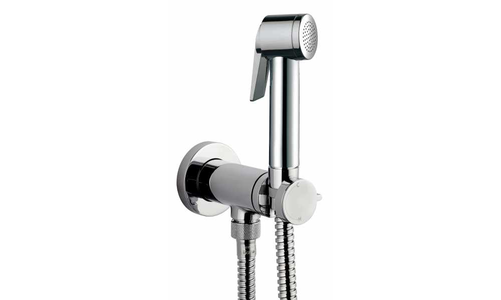 УЦЕНКА. Гигиенический душ с прогрессивным смесителем Bossini Paloma Flat  E37011B.030_УЦ   Хром (комплект) /Товар с выставки. Состояние хорошее. Проверить комплектацию при заказе.