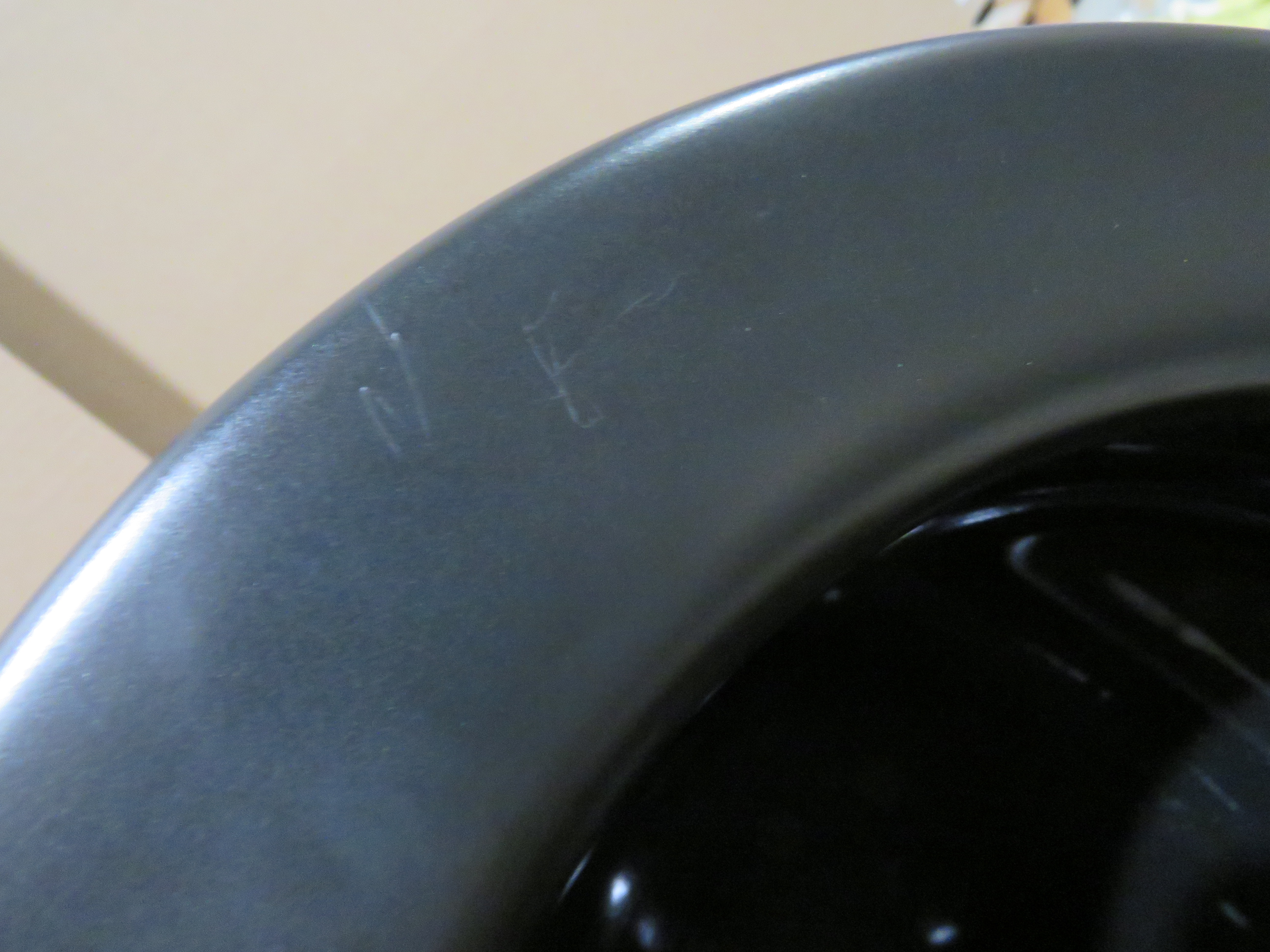 УЦЕНКА, Унитаз подвесной GSI MODO   981626_УЦ/3     Swirlflush, для крепежа FISR2, чёрный матовый Ardesia. /Дефект: потертости на ободк