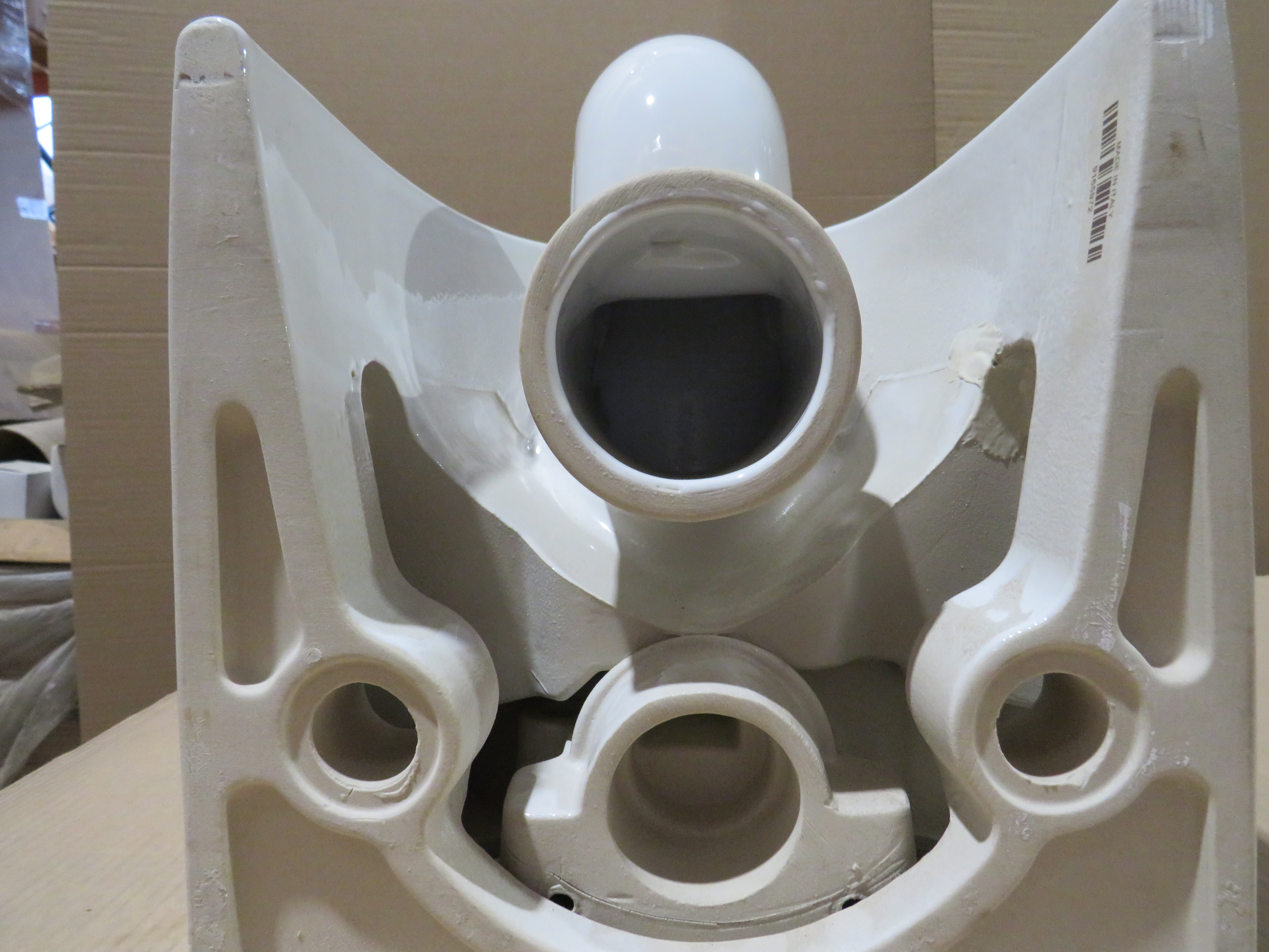 УЦЕНКА. Унитаз подвесной безободковый GSI MODO  981611_УЦ/13   520 мм х 370 мм, белый глянцевый / Дефект: точки и неровность эмали