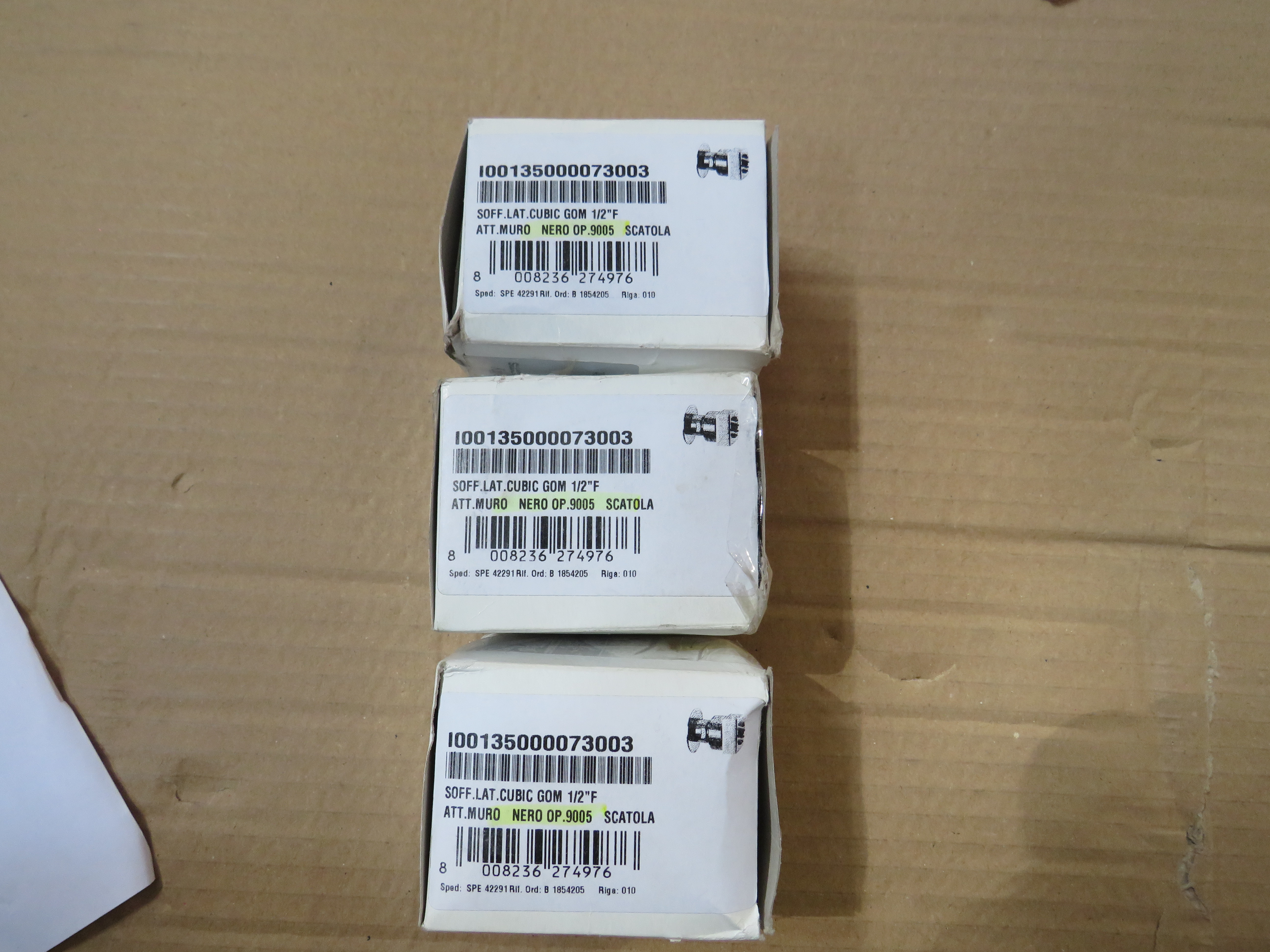 Форсунка боковая для душа Bossini Cubic Gom  I00135.073_УЦ     цвет черный матовый/ Товар с выставки. Мелкие царапины. Состояние хорошее.