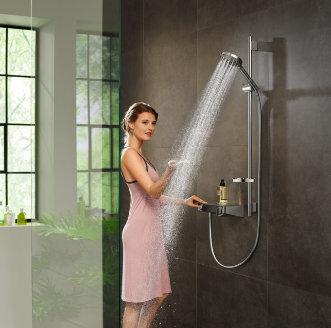 Смеситель для душа с термостатом Hansgrohe ShowerTablet Select 300 13171400 белый, хром