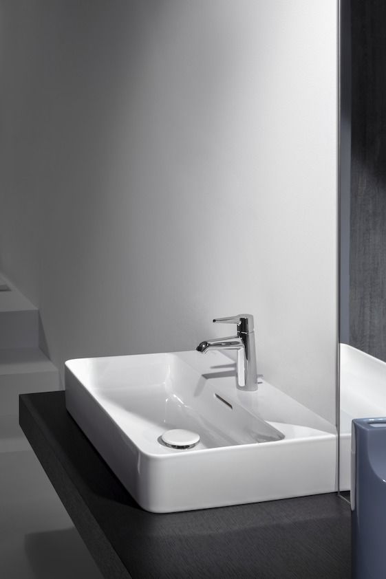 Раковина накладная  Laufen  Val  8.1628.4.000.109.1   65 см, SaphirKeramik, без отверстия для смесителя, с переливом