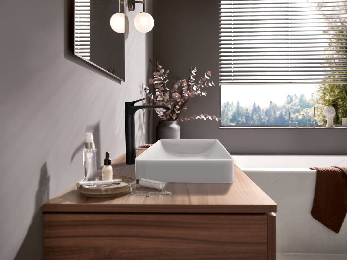 Смеситель для раковины однорычажный HANSGROHE Vivenis 75042670 250 мм, без сливного гарнитура, чёрный матовый