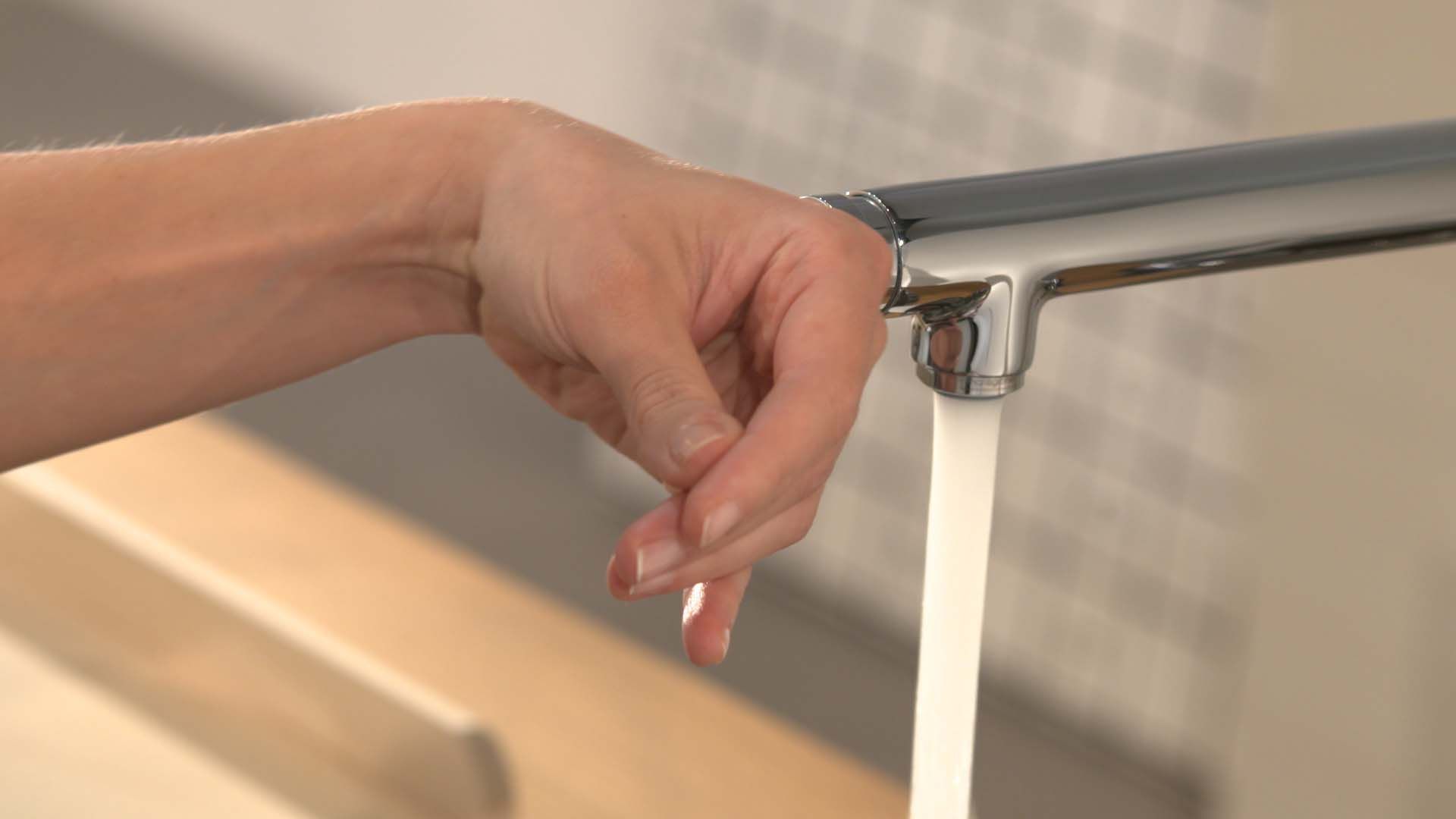 Смеситель для кухни с поворотным изливом Hansgrohe Talis Select S 72820000 Хром