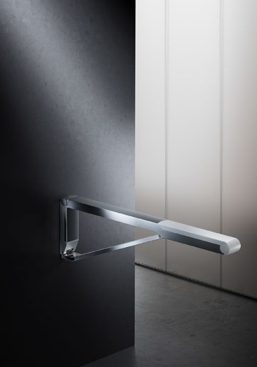 Складной поручень для установки справа и слева KEUCO AXESS 35003 170751 700 мм, цвет Алюминий серебристый анодированный/Белый