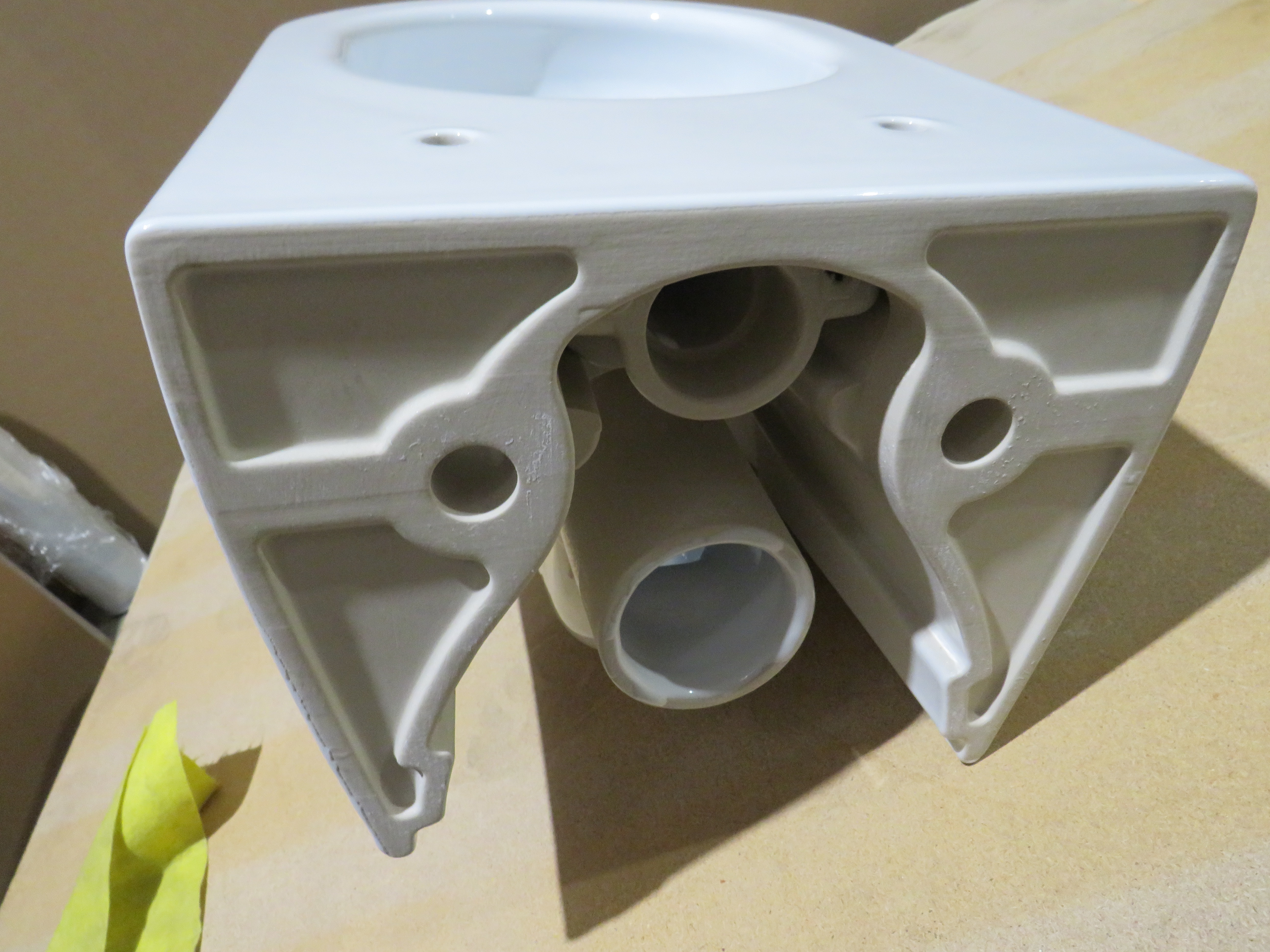 Унитаз подвесной безободковый GSI PURA ECO   880711_УЦ    Swirlflush, белый глянцевый / Дефект: "уколы" в глазури 