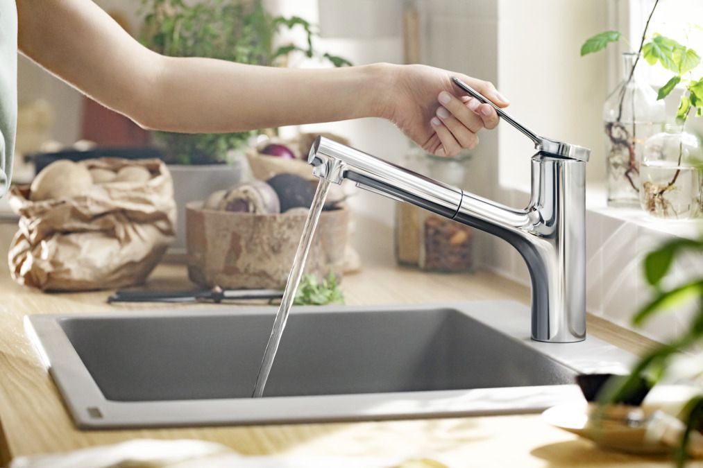 Смеситель однорычажный для кухни с вытяжным душем HANSGROHE ZESIS M33 2 JET 74800000 150 мм, хром