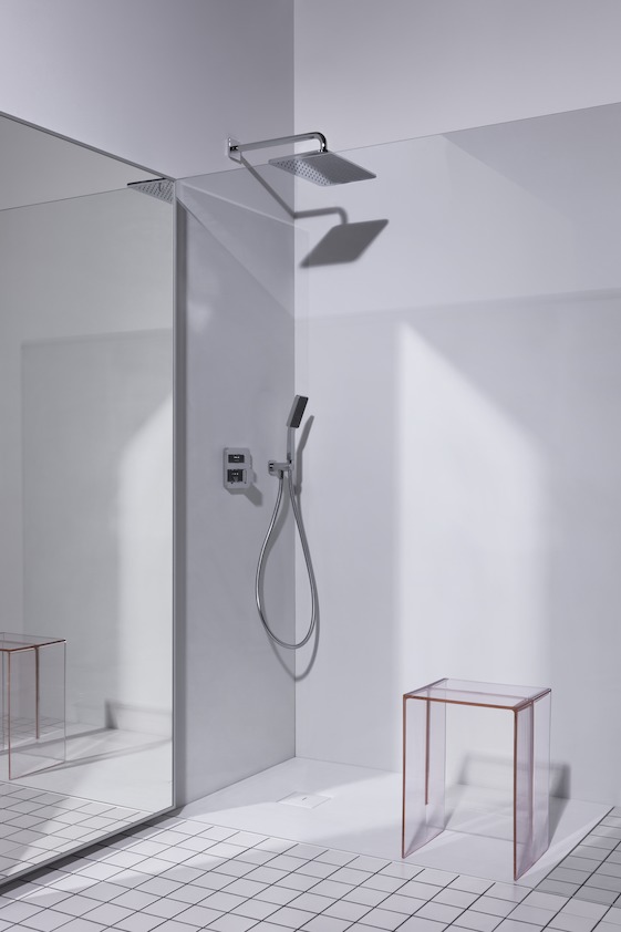 Табурет для ванной комнаты Kartell by Laufen   3.8933.0.084.000.1 пластик прозрачный