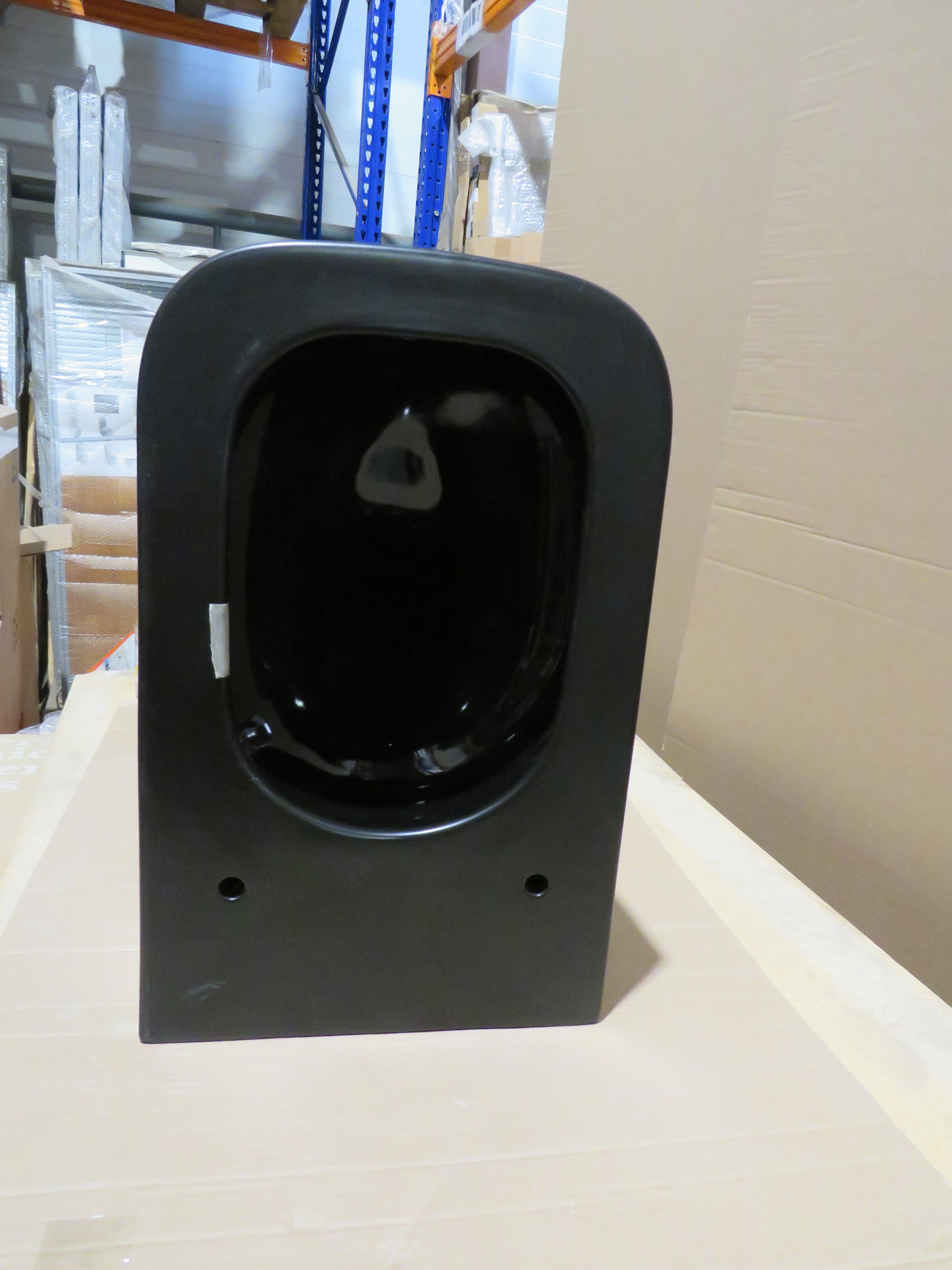 УЦЕНКА  Унитаз подвесной безободковый GSI NUBES   961526_УЦ/2   550 х 350 мм, без крепления, цвет Чёрный матовый Ardesia.  Дефект: уколы в эмали