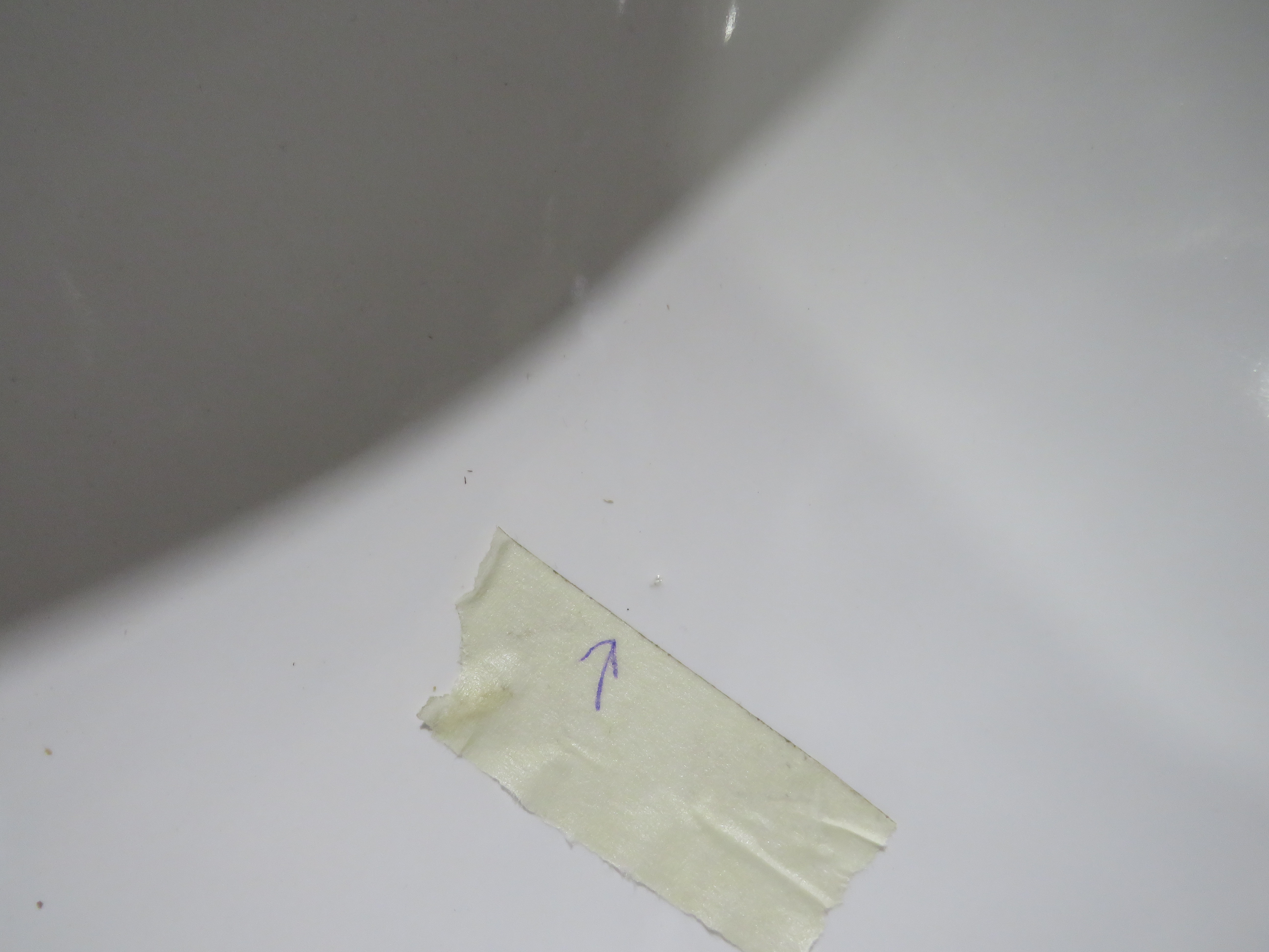 УЦЕНКА. Раковина встраиваемая снизу GSI PURA   724711_УЦ/3    500х350 мм, без отверстия для смесителя, с переливом, белый глянцевый / Дефект: включение в эмали 1-1,5 мм