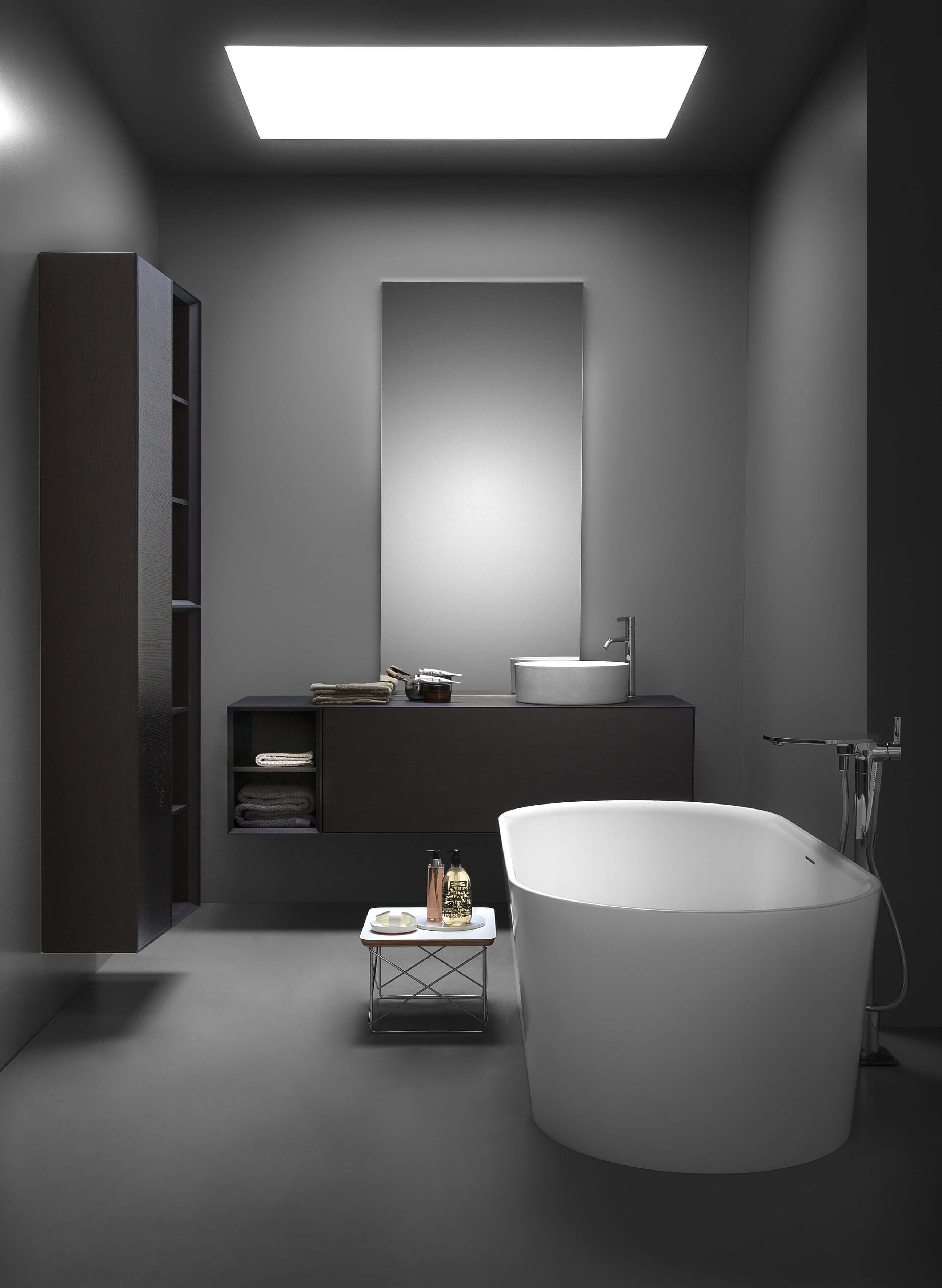 Открытая  полка  Laufen  Boutique  4.0910.0.150.251.1  300x360 x380 мм,  лакированный шпон темный дуб 