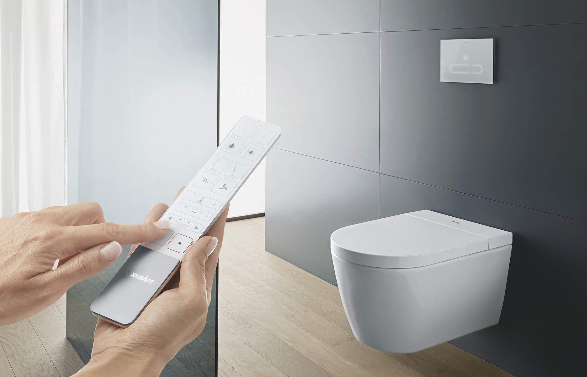 Комплект: унитаз + крышка DURAVIT SensoWash Starck F Plus Set 650000012004320 Цвет белый