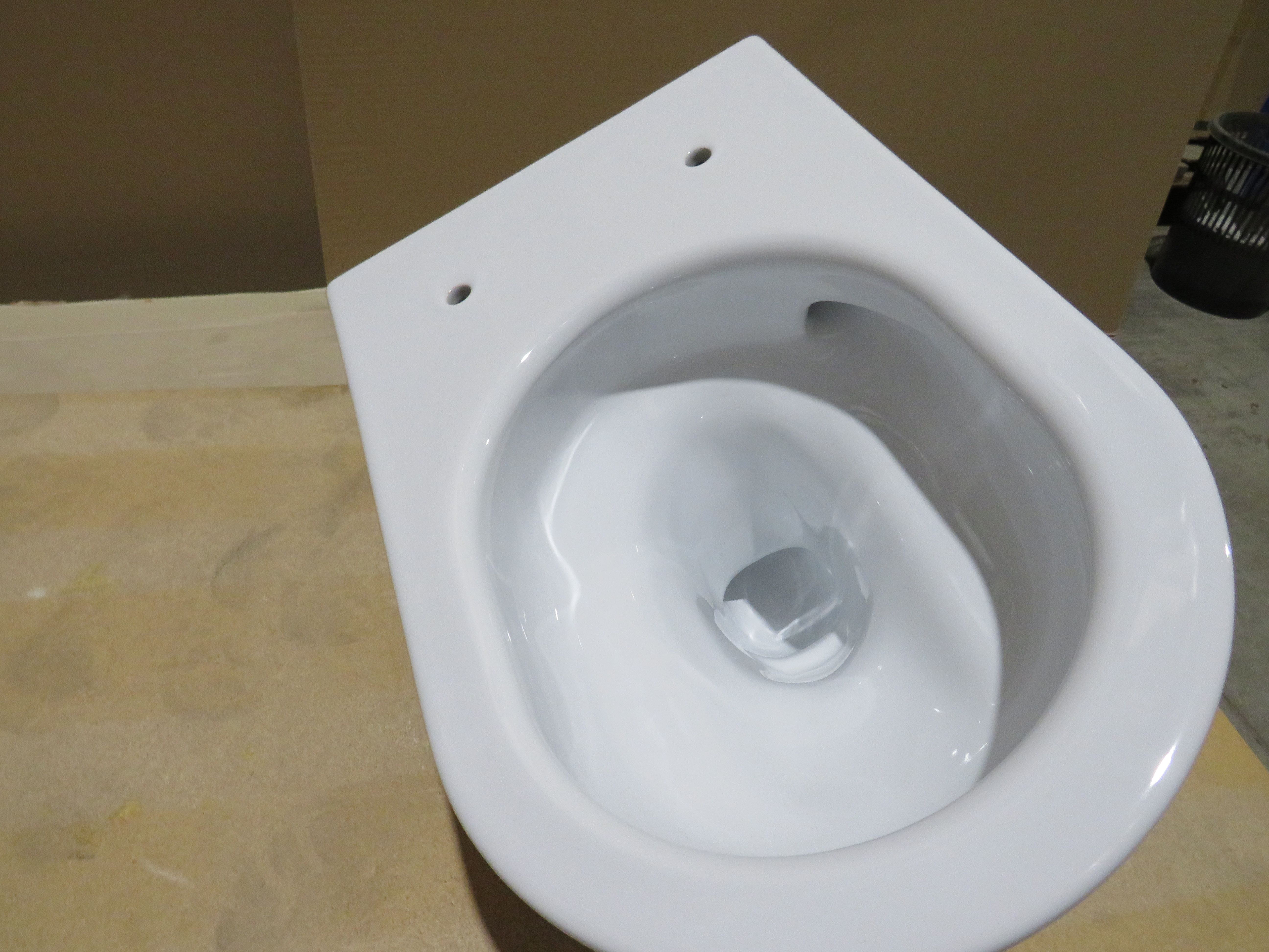 Унитаз подвесной безободковый GSI PURA ECO   880711_УЦ    Swirlflush, белый глянцевый / Дефект: "уколы" в глазури 