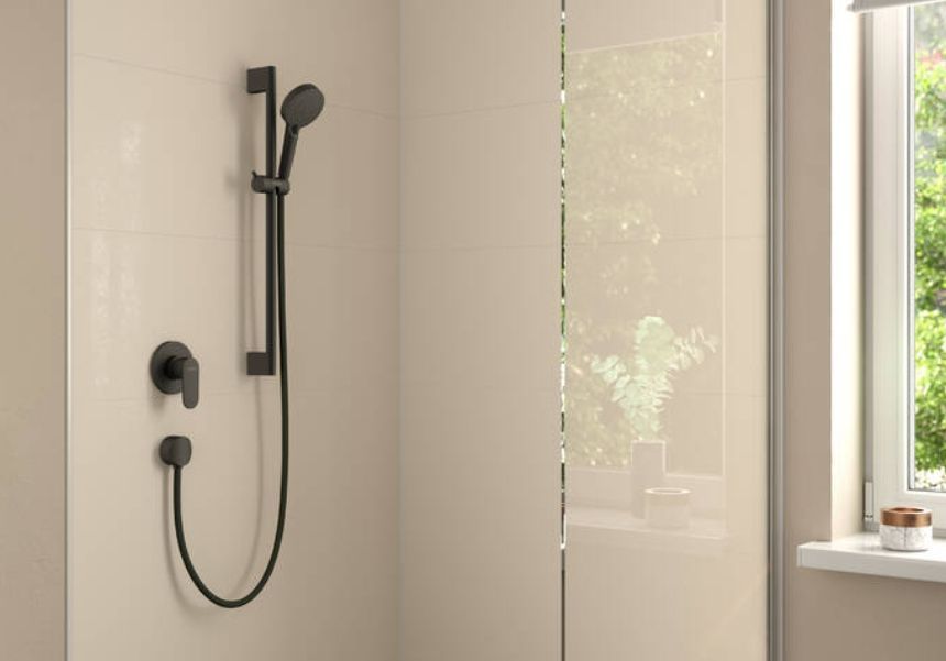 Душевой гарнитур HANSGROHE Vernis Blend 26423670 с ручным душем, с EcoSmart, цвет Чёрный матовый