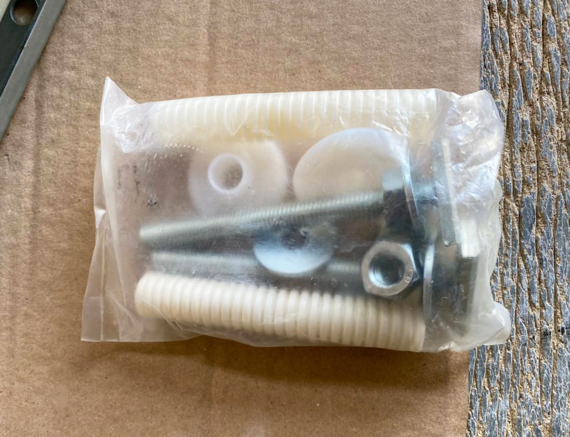 РАСПРОДАЖА Крепёжный комплект для крепления сифона Sanit 17 209 00 T в инсталяции под умывальник