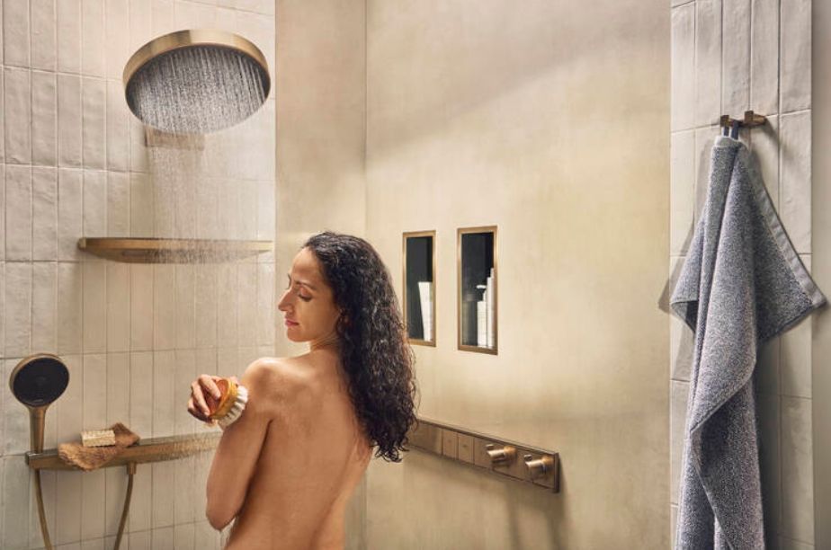 Верхний душ круглый настенный HANSGROHE Rainfinity 26234140 360, 1jet, цвет Шлифованная бронза