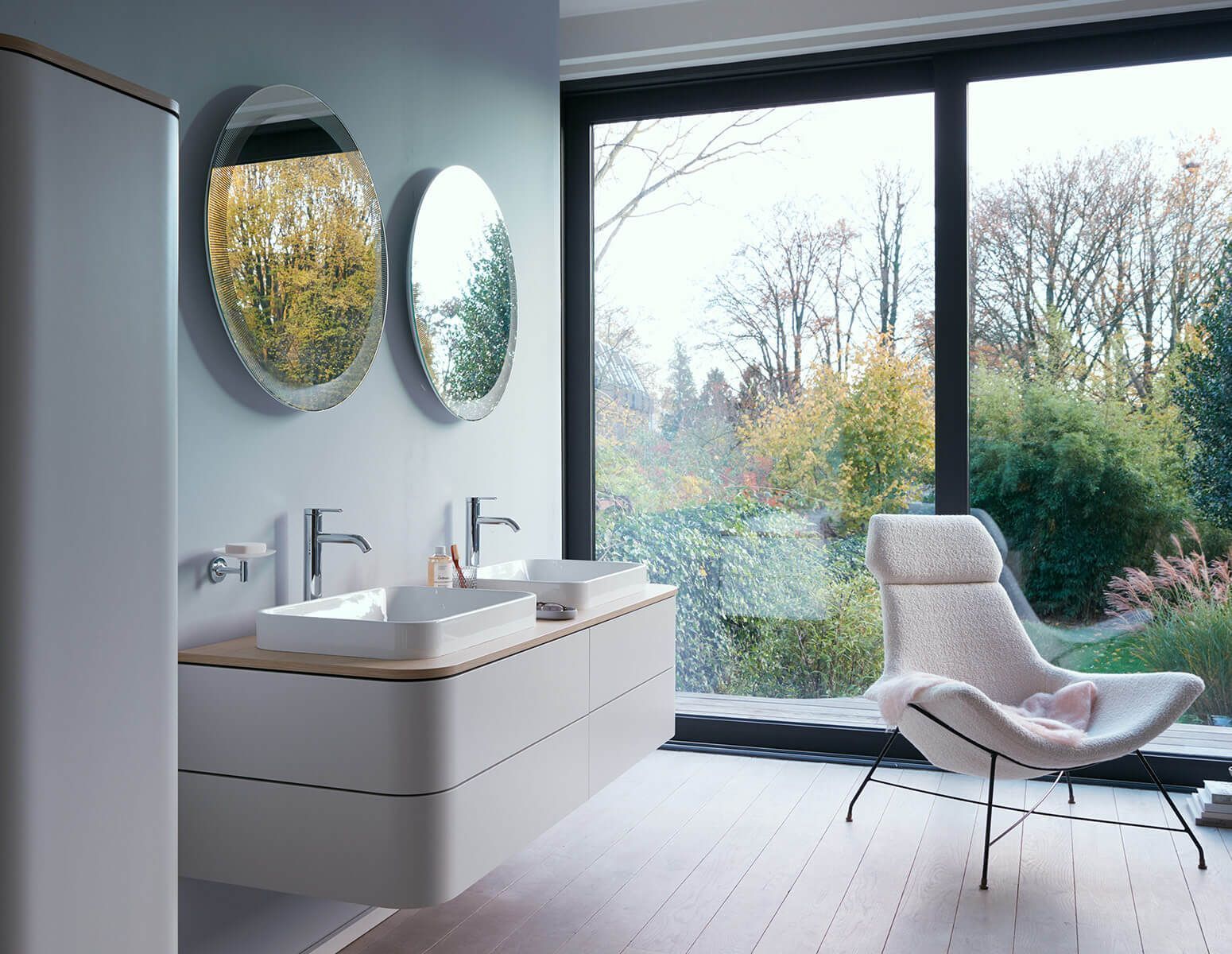 Шкаф-пенал подвесной Duravit Happy D.2 Plus HP1261R3636 белый шелковисто-матовый