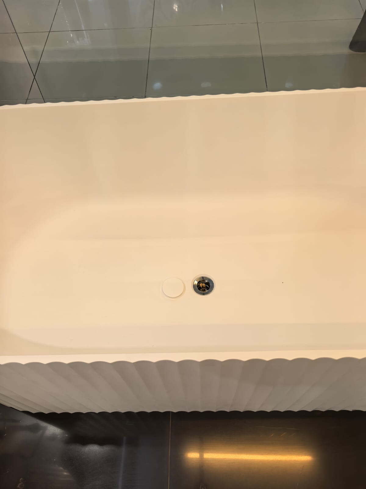 Крышка донного клапана для ванны DEA DESIGN  DD4210 1 из искусственного камня Solid Suface, цвет белый матовый Dark Camel №1