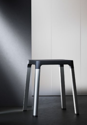 Стульчик для ванной KEUCO AXESS 35082 170051 цвет Алюминий серебристый анодированный/Белый