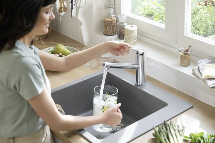 Смеситель однорычажный для кухни HANSGROHE ZESIS M33 1 JET 74813000 150 мм, c EcoSmart и CoolStart, хром