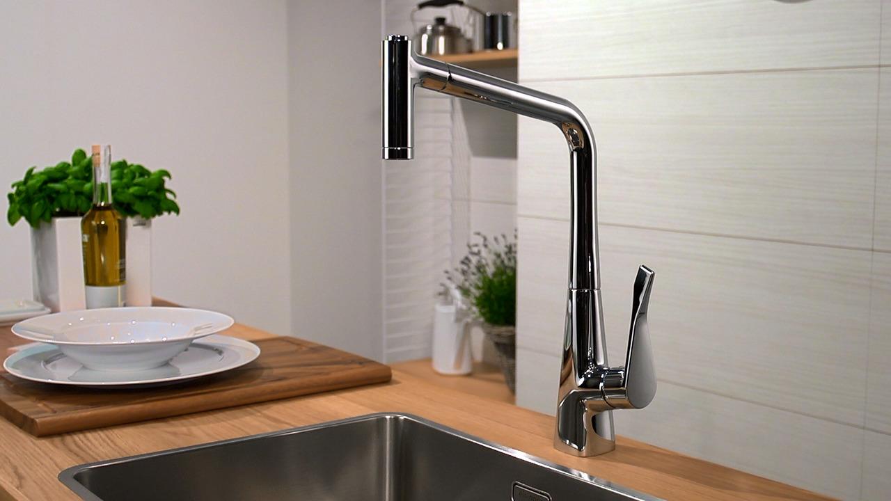 Смеситель Hansgrohe Metris 14820800 для кухонной мойки с вытяжным душем