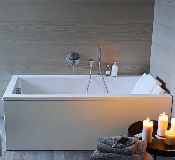 Акриловая ванна Duravit Starck 700335000000000 1700 х 750 c одним наклоном для спины, встраиваемая версия или версия с панелями, белая
