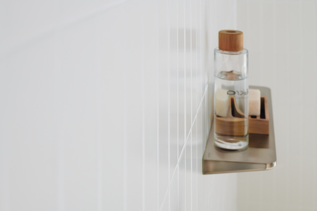 Полка для душа AXOR Universal Circular 42844000 Хром