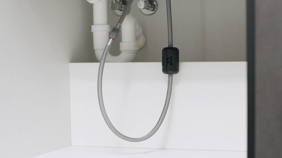 Смеситель однорычажный для кухни с вытяжным душем HANSGROHE ZESIS M33 2 JET 74803000 150 мм, с sBox lite, хром