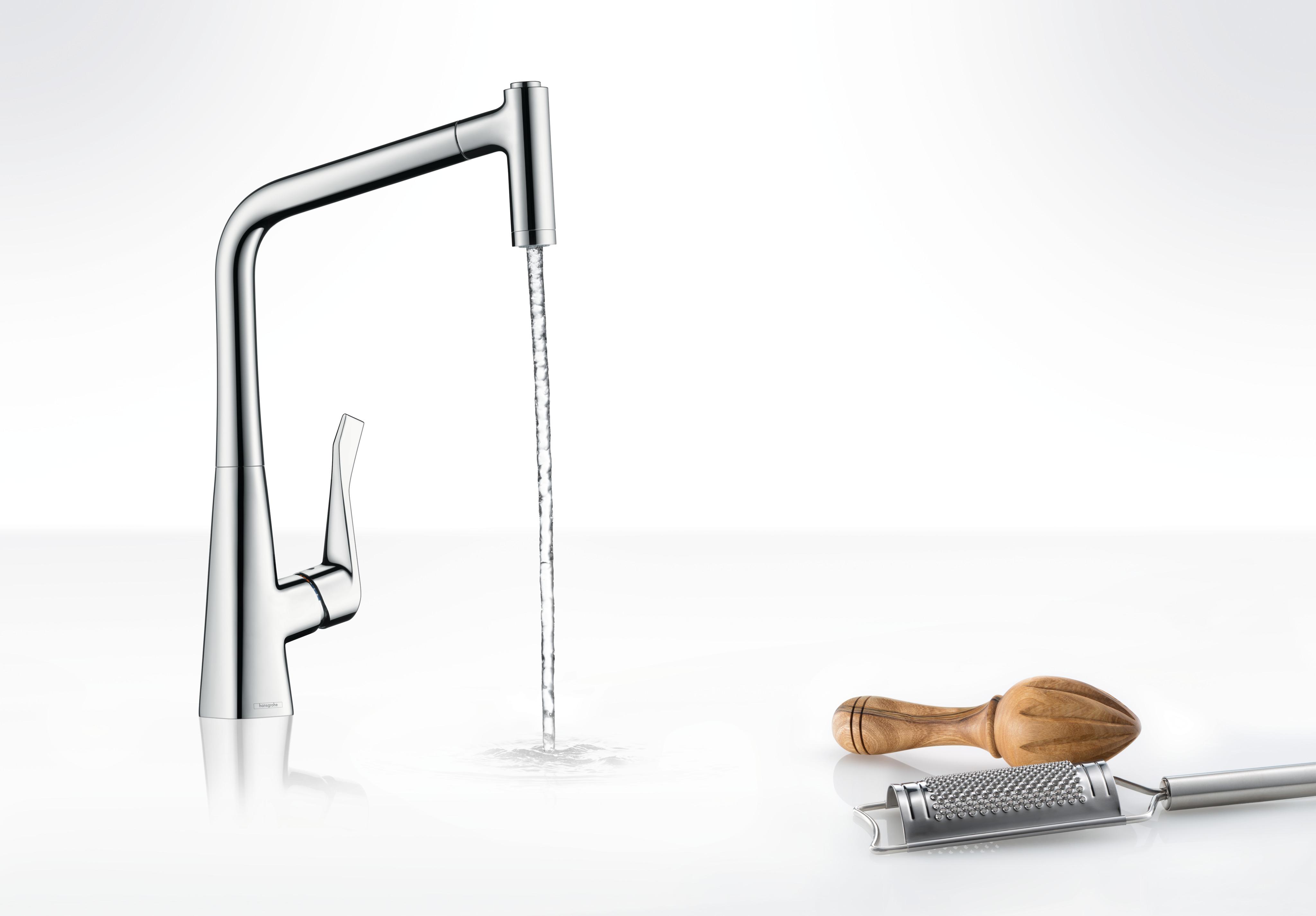 Смеситель Hansgrohe Metris 14820000 для кухонной мойки с вытяжным душем