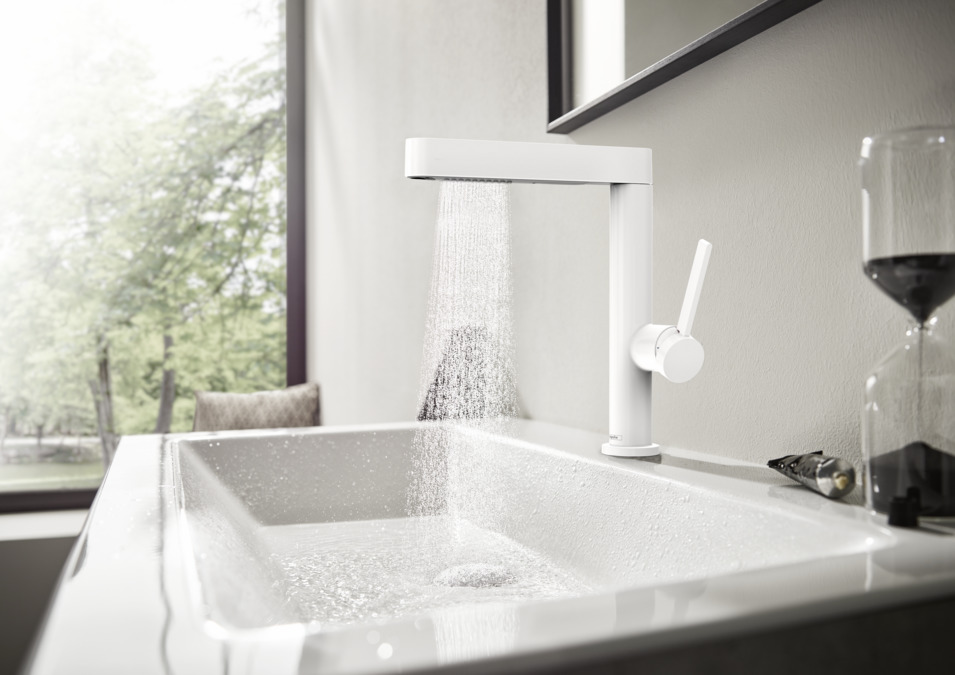 Смеситель для раковины однорычажный HANSGROHE Finoris 76063700 230 мм, с вытяжным душем 2jet, со сливным клапаном Push-Open, белый матовый