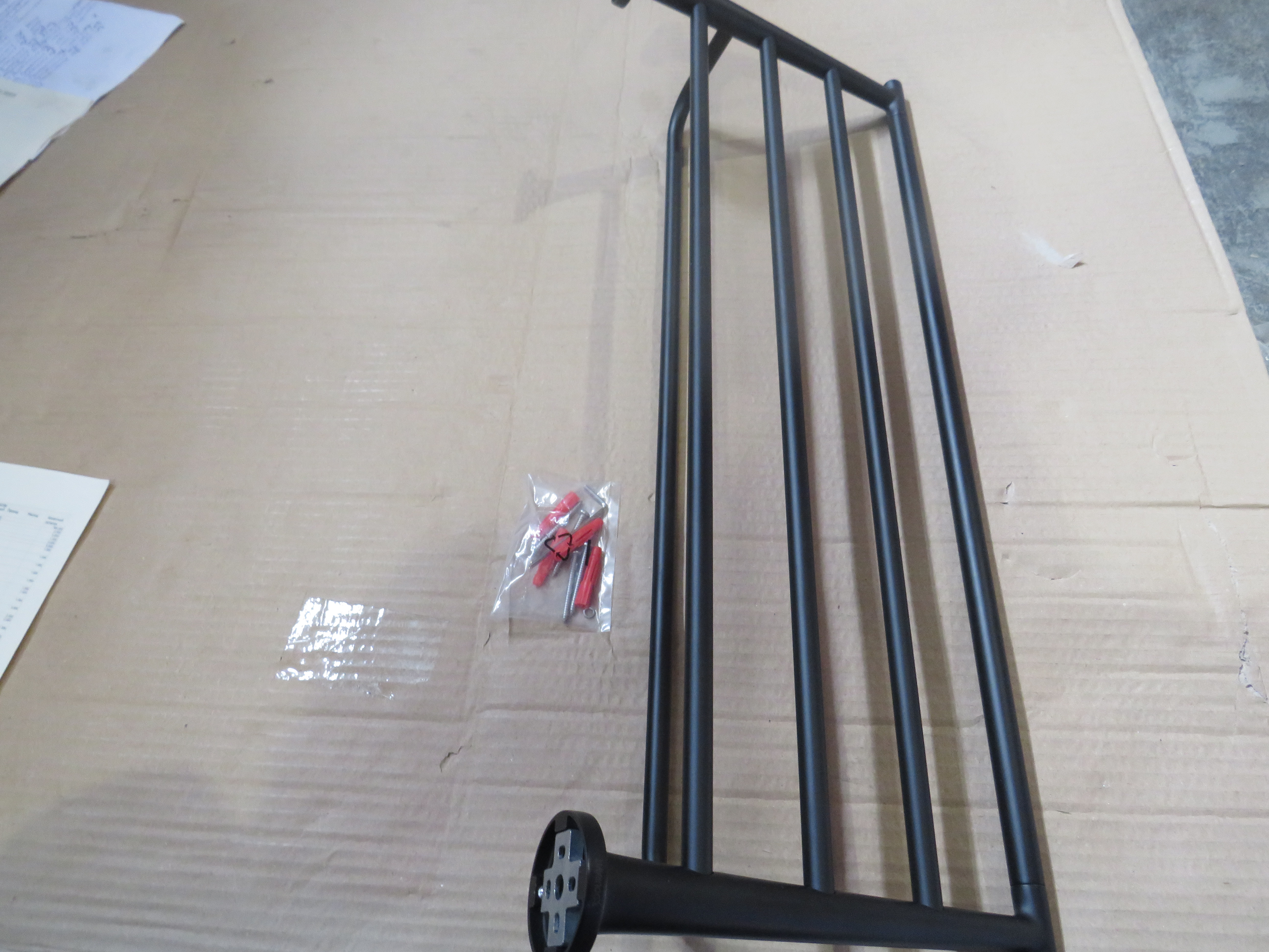 УЦЕНКА. Полка для полотенец Duravit Starck T 0099444600_УЦ  черный / Изделие с выставки. Состояние хорошее.