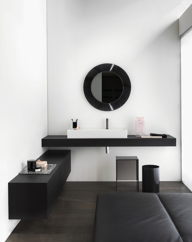 Табурет для ванной комнаты Kartell by Laufen   3.8933.0.085.000.1 пластик серый дымчатый