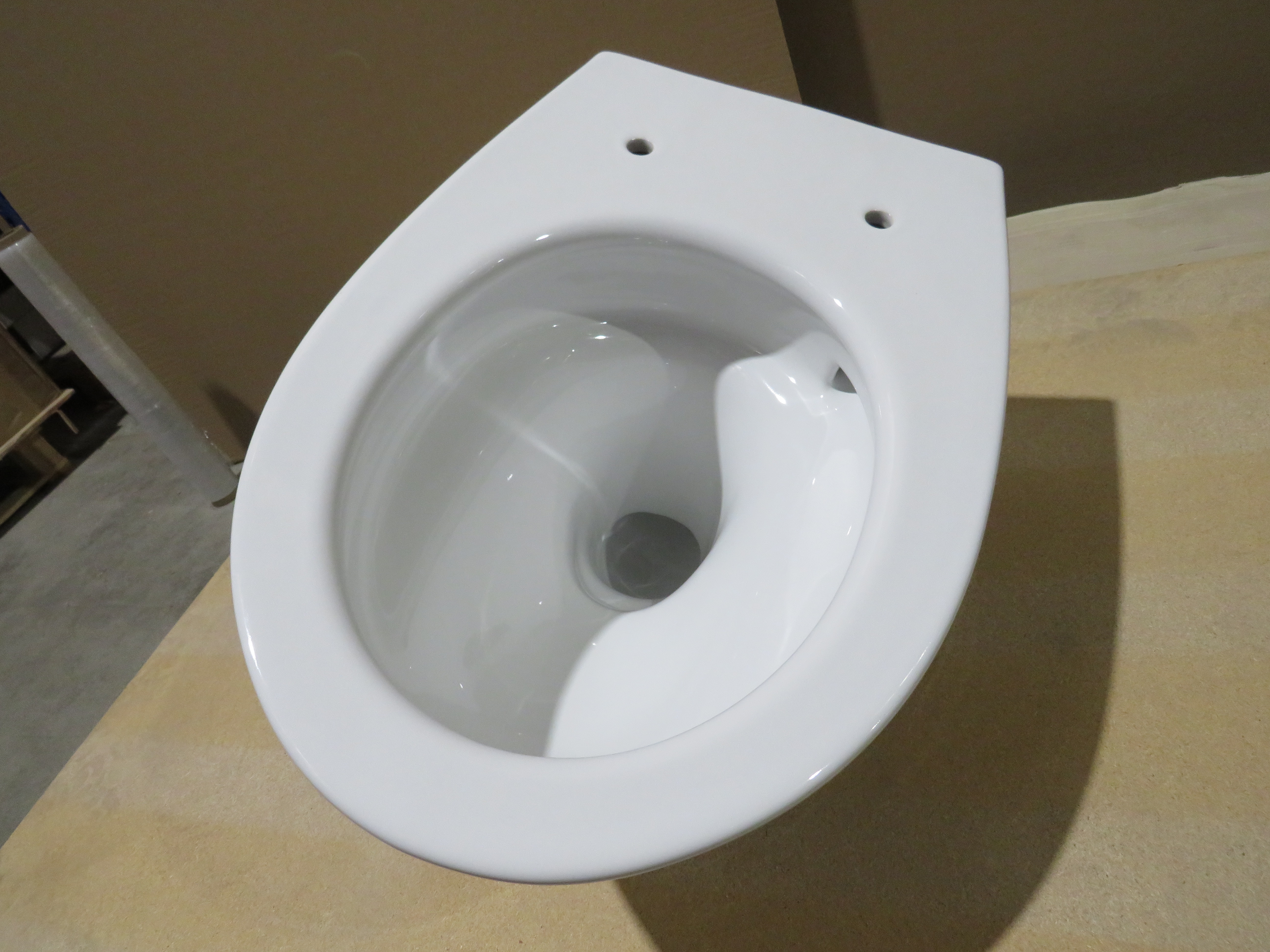 УЦЕНКА. Унитаз подвесной безободковый GSI MODO  981611_УЦ/2   520 мм х 370 мм, белый глянцевый / Дефект: неровность эмали, вкючение.