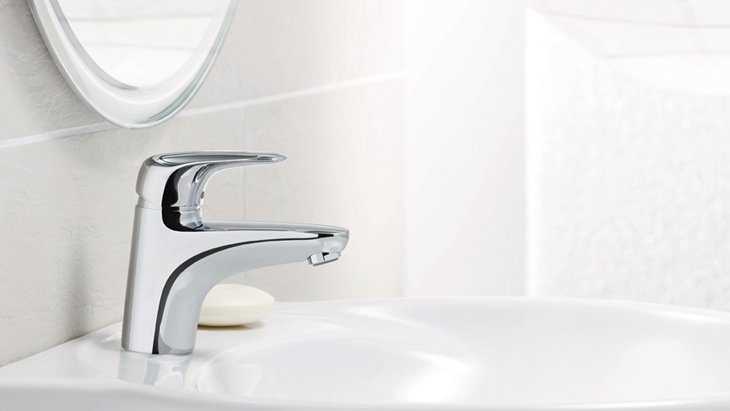 Смеситель для раковины Hansgrohe Metris E 31070000 Хром (изделие снято с производства)