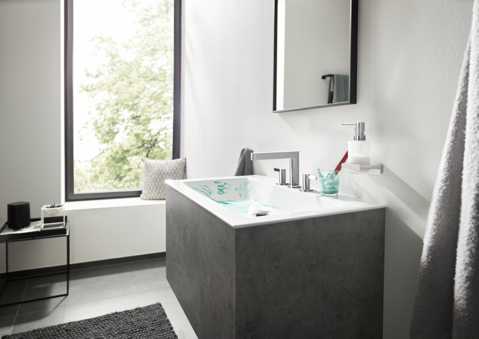 Дозатор для жидкого мыла HANSGROHE AddStoris 41745000 Хром