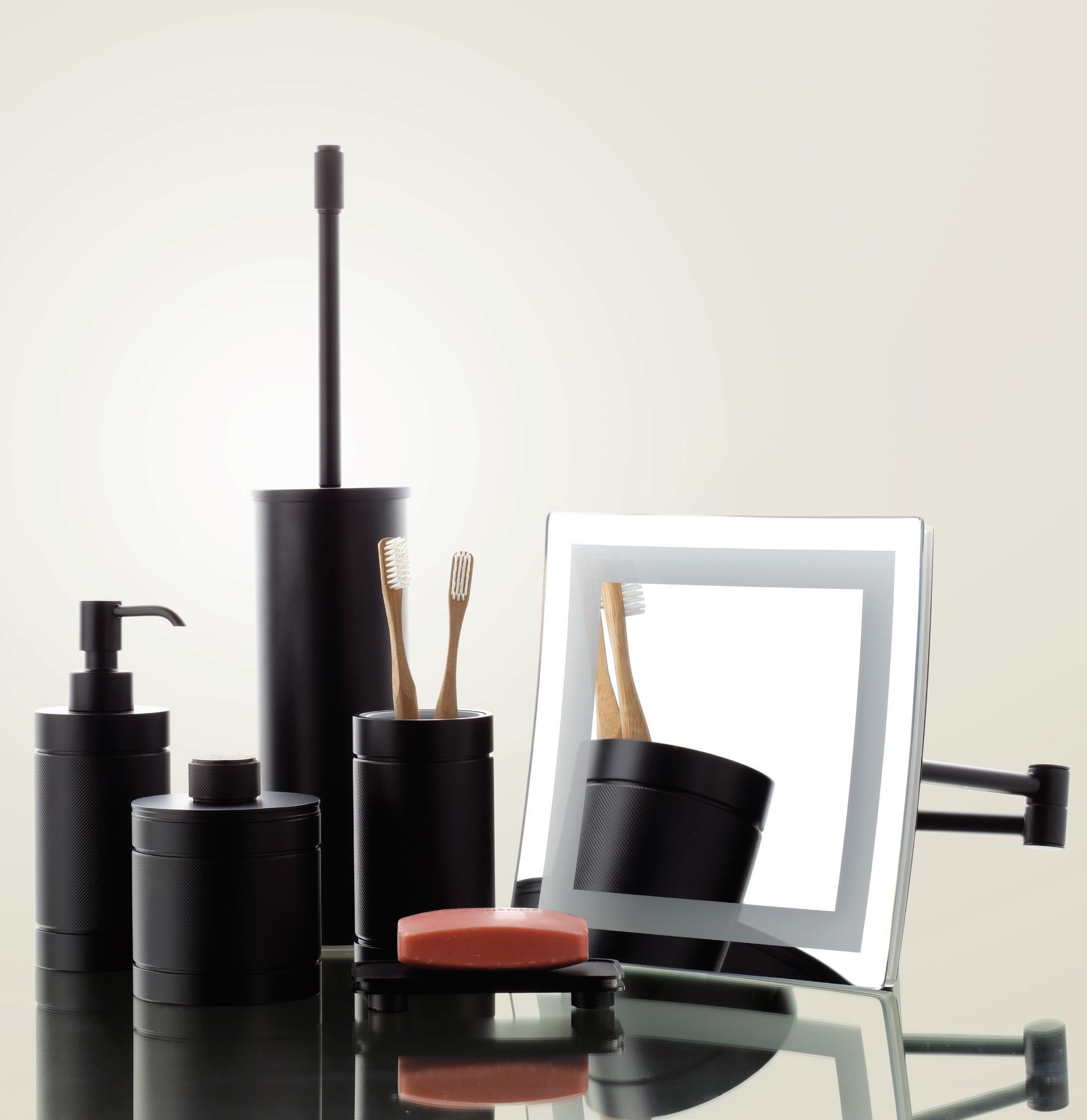 Ёршик подвесной BERTOCCI TRECENTO 125 4814 0800 Чёрный матовый