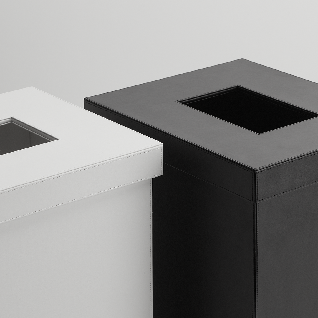 Корзина для белья напольная  DECOR WALTHER  Brownie AWB   0937560   60,5 X 38,5 X 38,5 см, имитация кожи, цвет: черный матовый