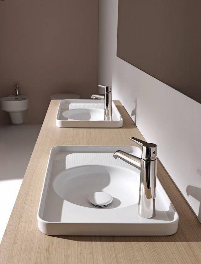 Сливной клапан  для раковины  Laufen    8.9818.8.757.000.1 с крышкой  SaphirKeramik, всегда открытый (незапираемый), белый матовый