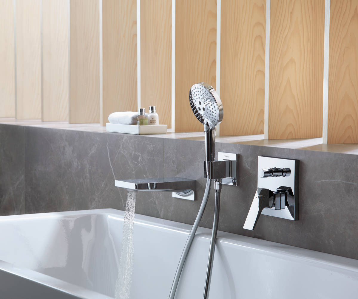 Душевой гарнитур Hansgrohe Raindance Select S 120 Porter 26721400 Хром/Белый