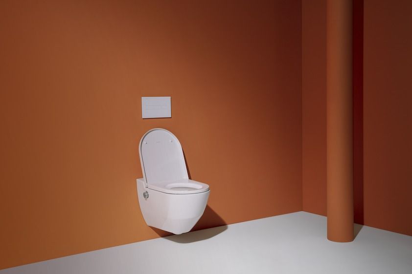 Унитаз-биде подвесной безободковый Laufen Cleanet Navia  8.2060.1.400.717.1  белый, покрытие LCC, внешний подвод воды