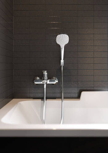 Душевой набор Hansgrohe Croma Select E 26424400 белый/хром