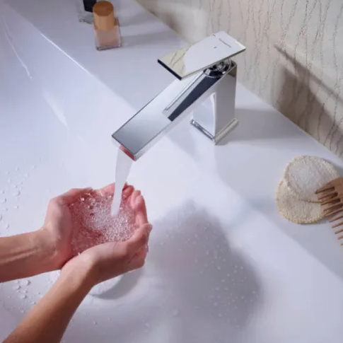 Однорычажный смеситель для раковины Hansgrohe Tecturis E 73070140 CoolStart, с клапаном push-open, цвет Шлифованная бронза