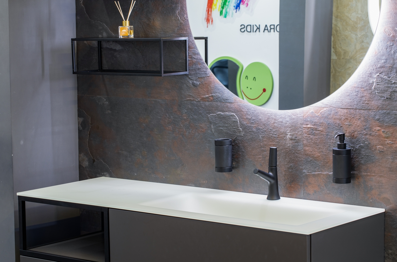 Комплект мебели для ванной комнаты BMT BLUES 4.0 BL4-06-440  1410 мм, 2 тумбы, раковина и зеркало, цвет Porfido Opaco/Nero Opaco/Satin Snow Glass