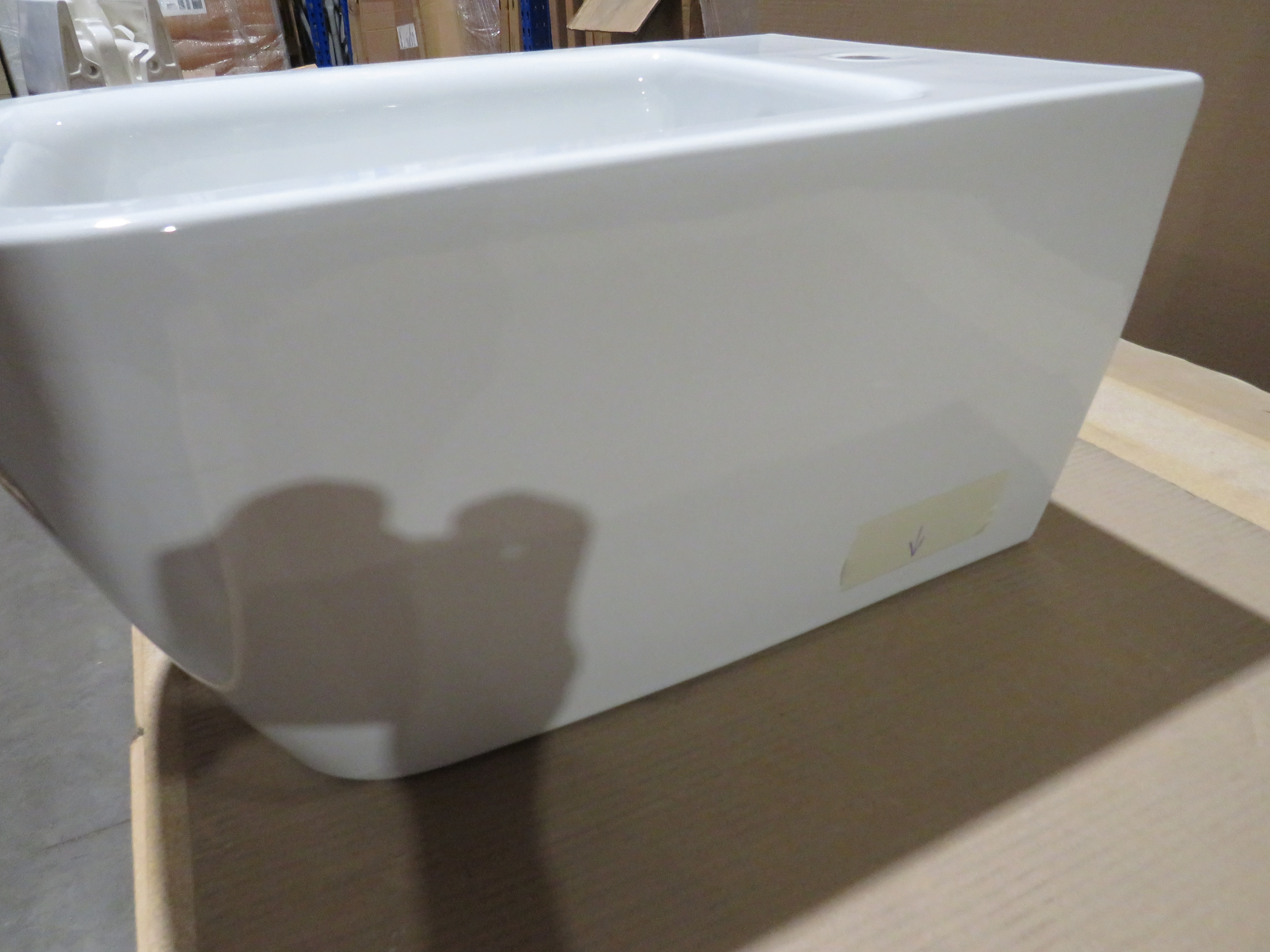 УЦЕНКА. Биде подвесное GSI NUBES   9665111_УЦ/3    550 мм х 350 мм, с отверстием под смеситель, без крепежа, цвет Белый глянцевый / Дефект: неравномерное покрытие глазурью