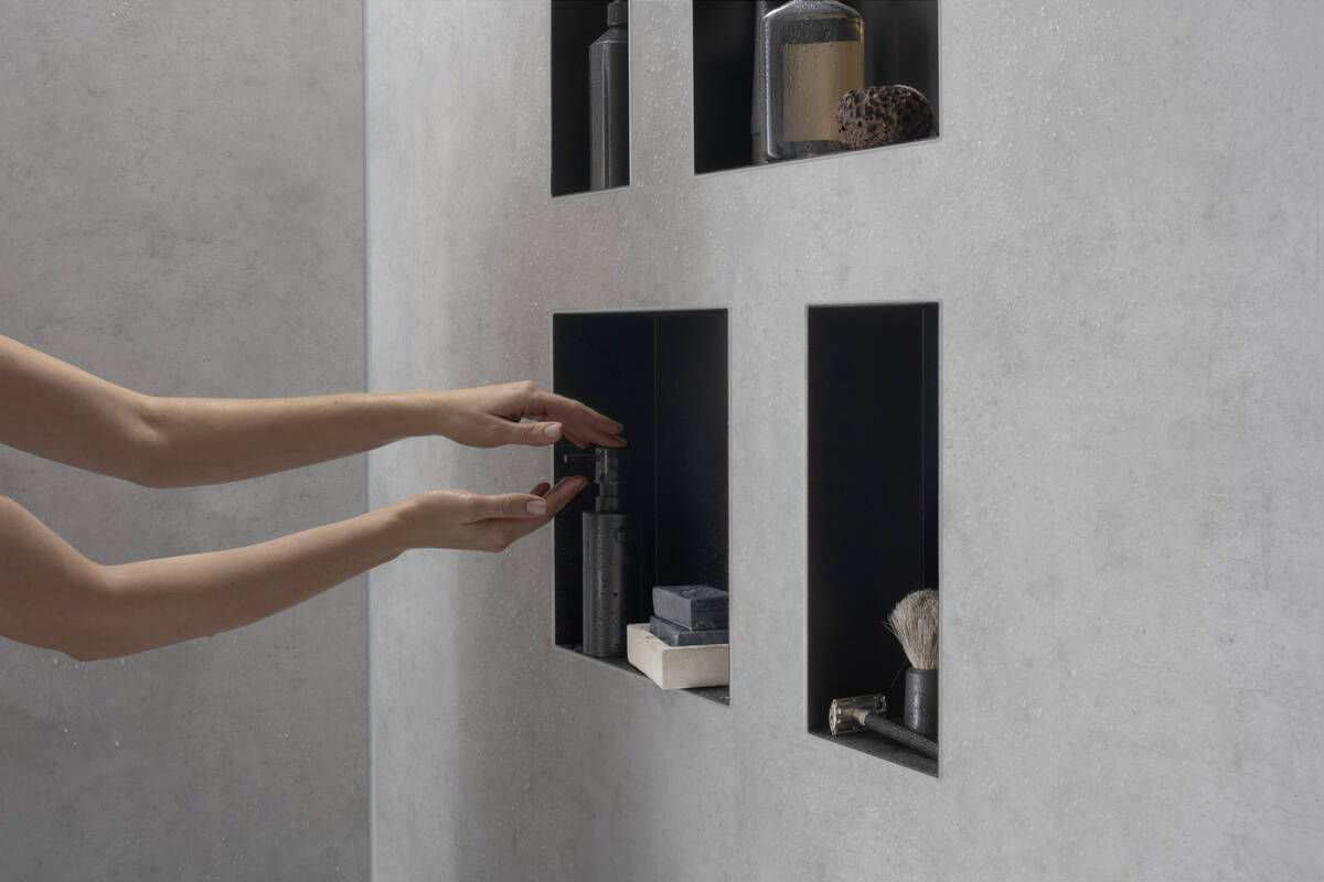 Настенный короб HANSGROHE XtraStoris Minimalistic 56070670 с открытой рамой 300 мм х 150 мм х 100 мм, матовый чёрный