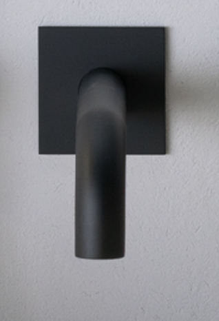 Настенный излив с квадратным отражателем ALMAR Universal E098011.MB 240 мм, цвет Чёрный матовый