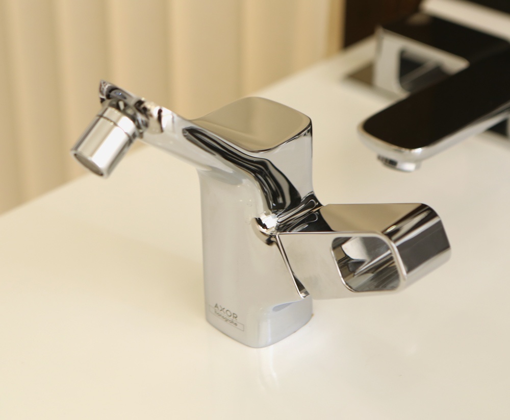 Смеситель для биде AXOR Urquiola 11220000 со сливным гарнитуром хром